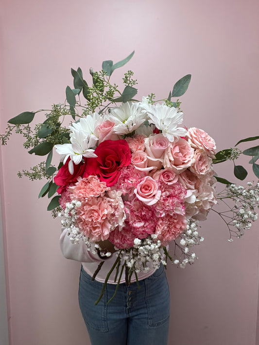 The Creator's Touch - Premium Designer’s Choice Bouquet