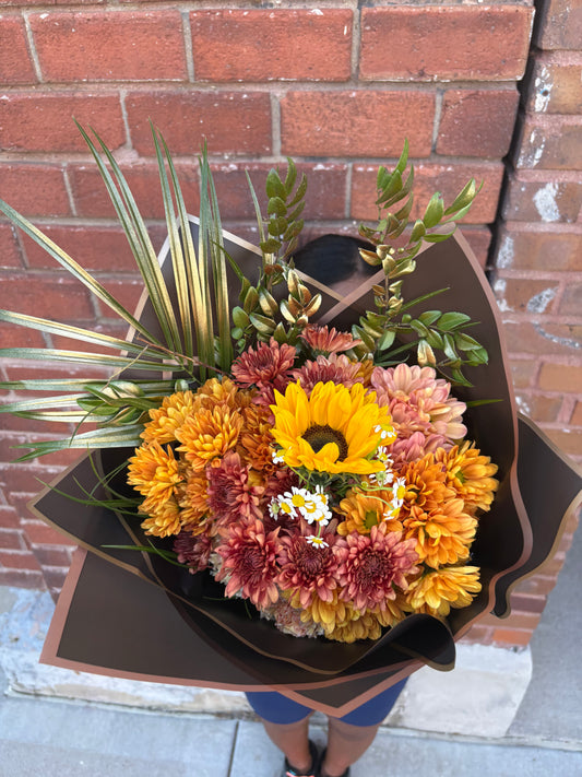 Roaring Victory - Premium Bouquet