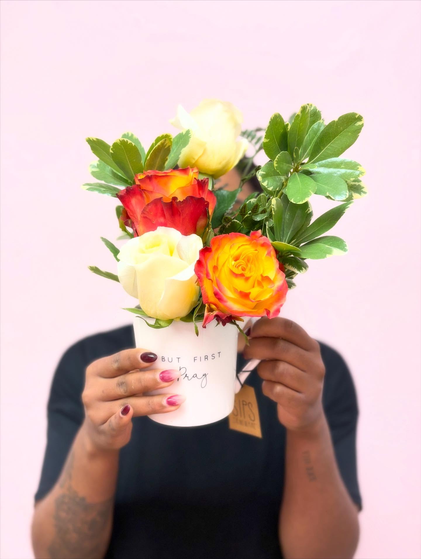 Grace in a Cup – Designer’s Choice Mug Arrangement
