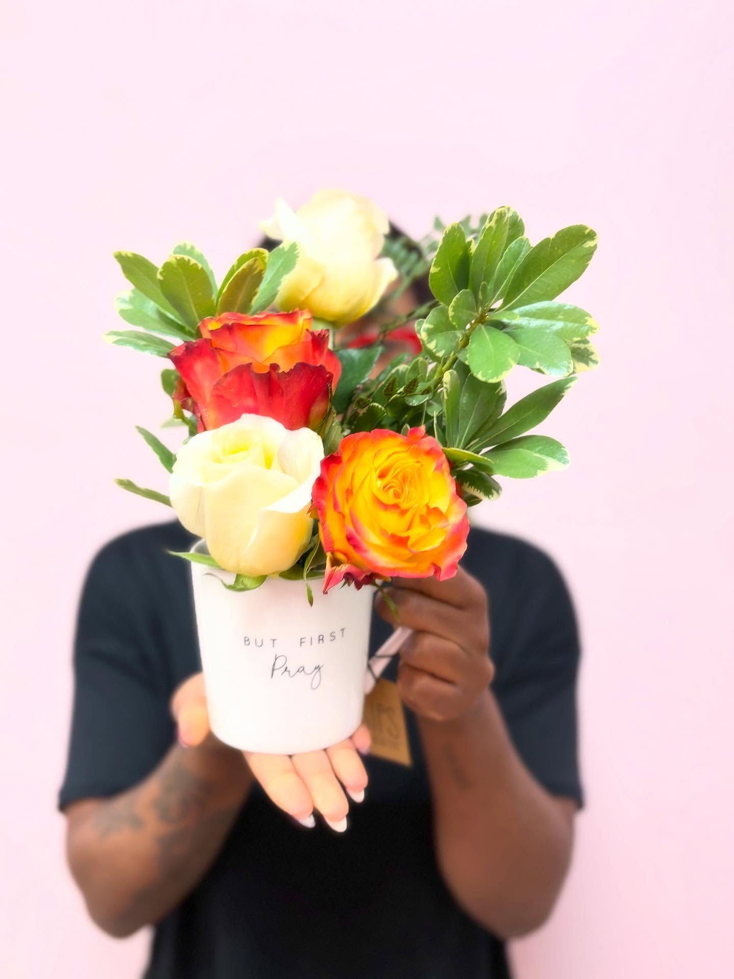 Grace in a Cup – Designer’s Choice Mug Arrangement