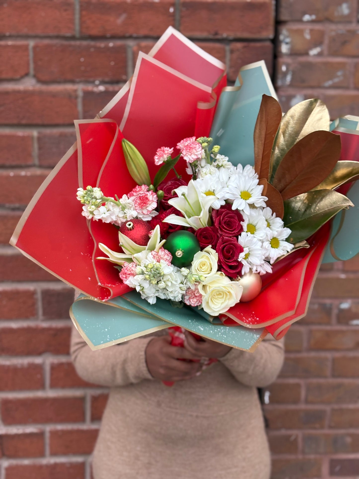 Holiday Designer’s Choice Bouquet - Large Premium
