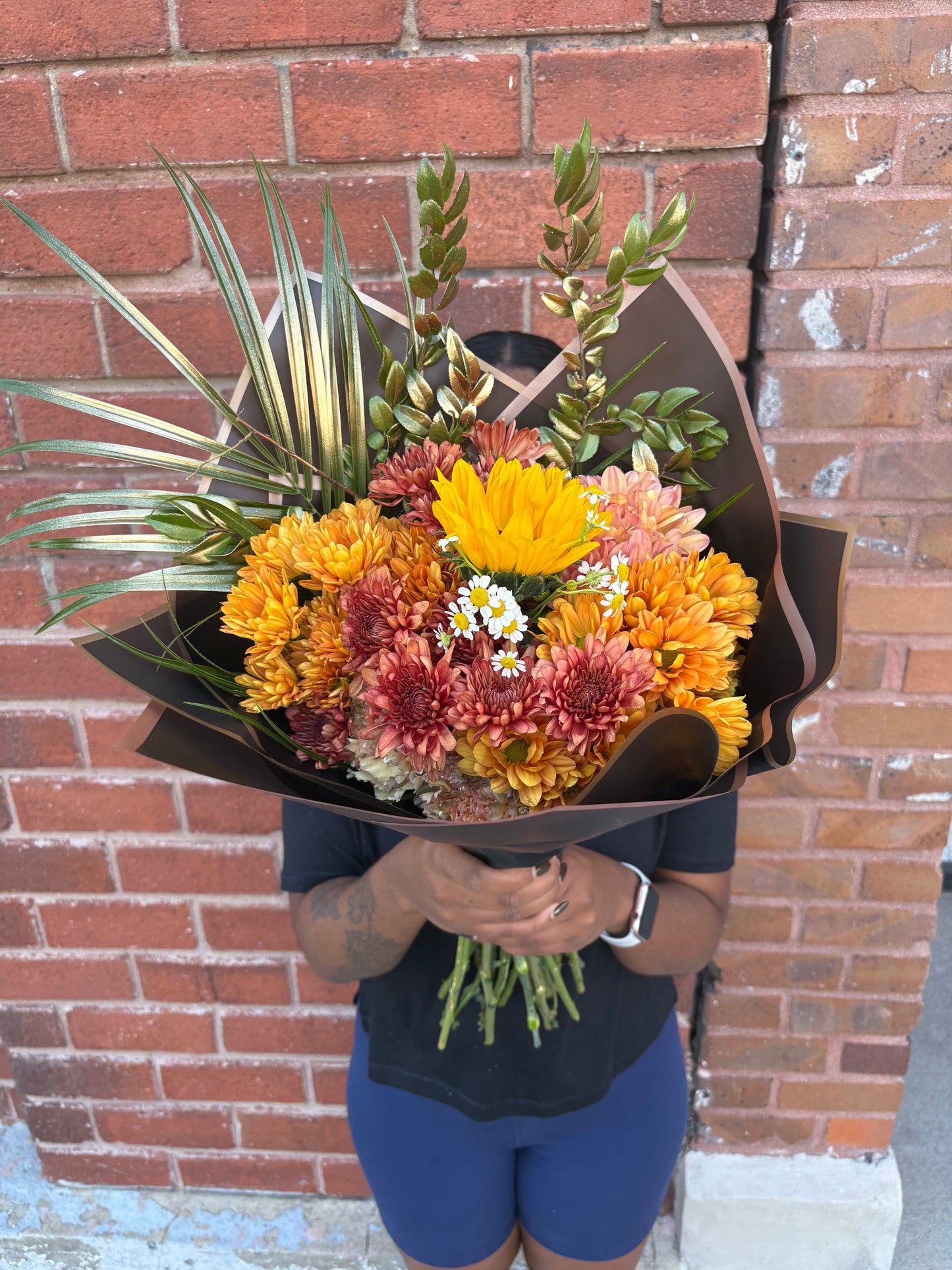 Roaring Victory - Premium Bouquet