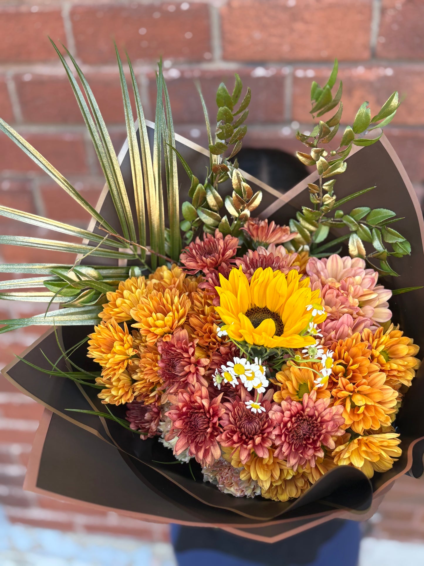 Roaring Victory - Premium Bouquet
